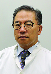 Portrait of Dr. Aaron Kim.